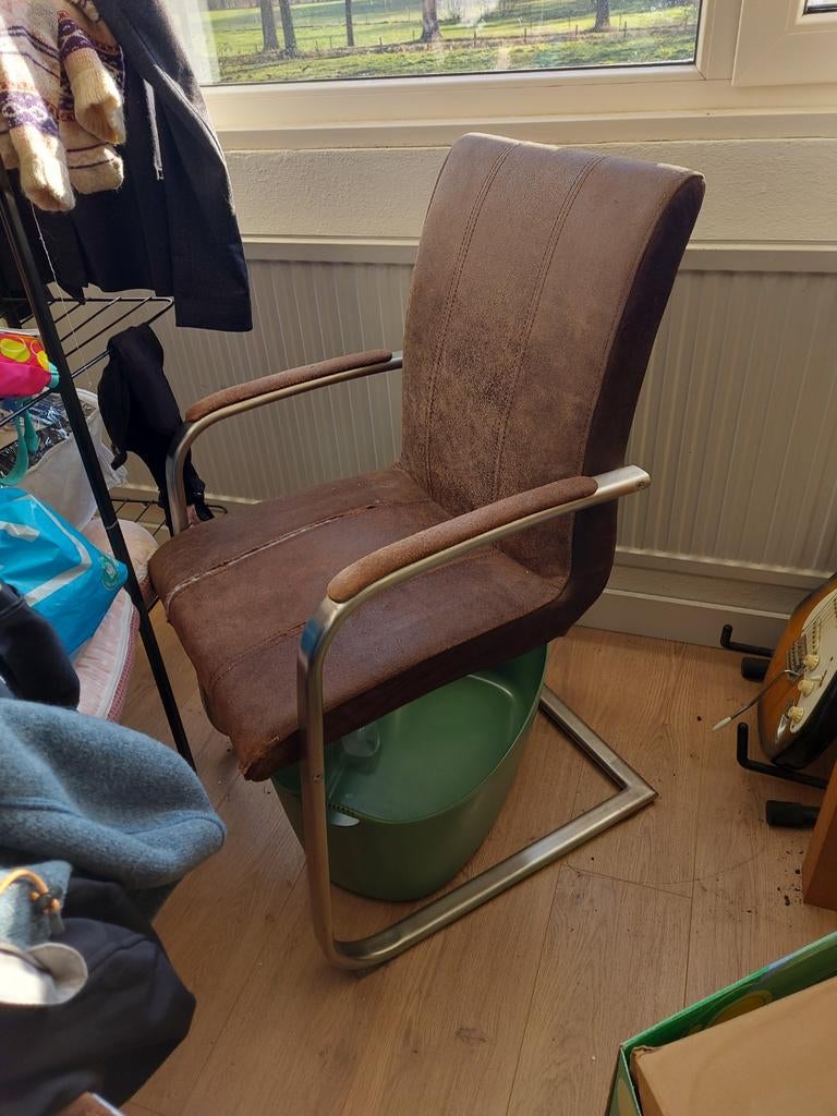 Eetkamerstoelen 2x RVS met Ruw Bruin Leer, Huis en Inrichting, Stoelen, Ophalen, Gebruikt, Twee, Bruin