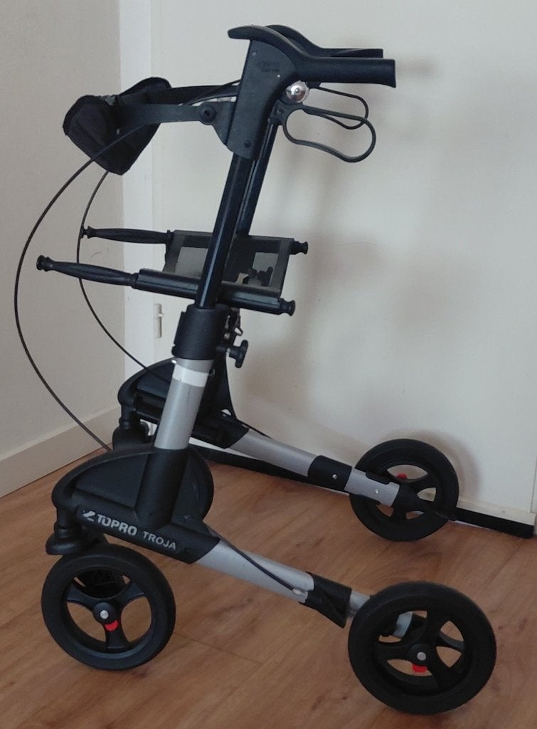 Rollator Topro Troja 2G S + Rugband ( 7.3 kg ! ), Ophalen of Verzenden, Lichtgewicht, Zo goed als nieuw