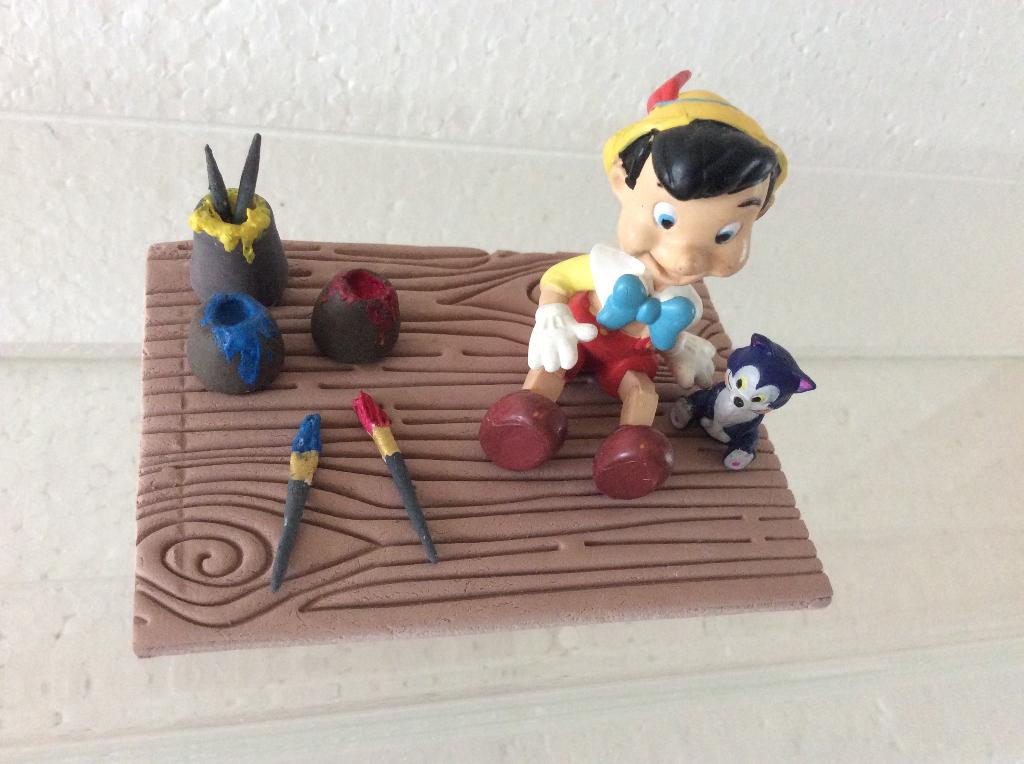 Disney Pinocchio - beeldje -, Verzamelen, Disney, Ophalen of Verzenden, Peter Pan of Pinokkio, Zo goed als nieuw, Beeldje of Figuurtje