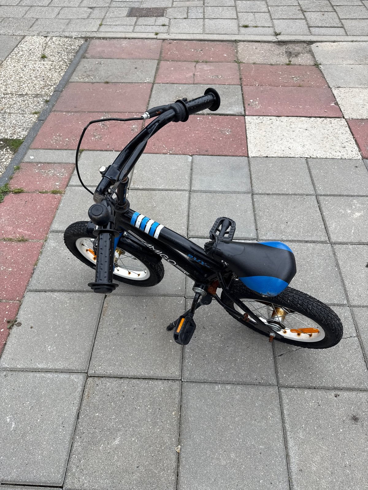 Amigo BMX kinderfiets - Zwart/Blauw, Ophalen of Verzenden, Gebruikt, Terugtraprem, 16 tot 20 inch