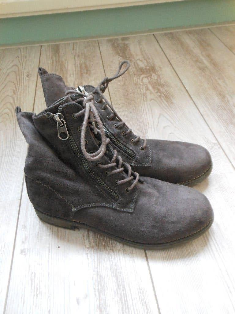 Mooie schoenen/laarsjes, Kleding | Dames, Lage of Enkellaarzen, Ophalen of Verzenden, Zo goed als nieuw, Grijs