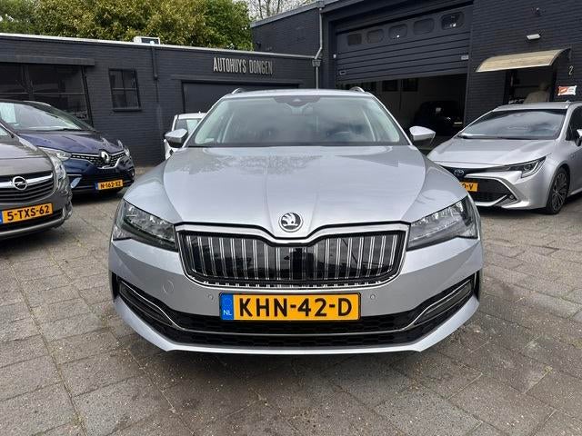 Skoda Superb Combi 1.4 TSI 218pk iV Business Edition|Virtual, Auto's, Skoda, Gebruikt, Zwart, 4 cilinders, Hybride Elektrisch/Benzine