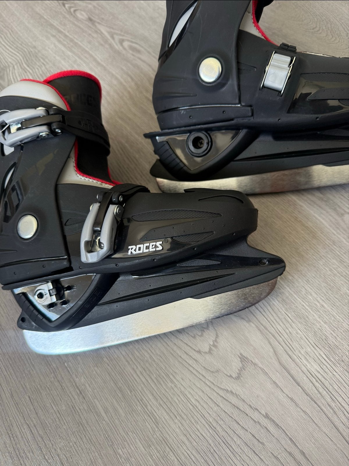 Nieuwe Roces schaatsen verstelbaar maat 30-35 zwart/rood, Ophalen of Verzenden, Nieuw, IJshockeyschaatsen, Overige merken