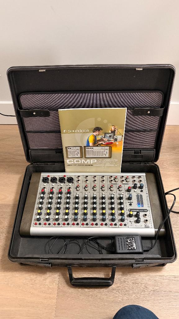 Soundcraft Compact 10 Mixer, Muziek en Instrumenten, Mengpanelen, Ophalen of Verzenden, Gebruikt, 10 tot 20 kanalen, Microfooningang