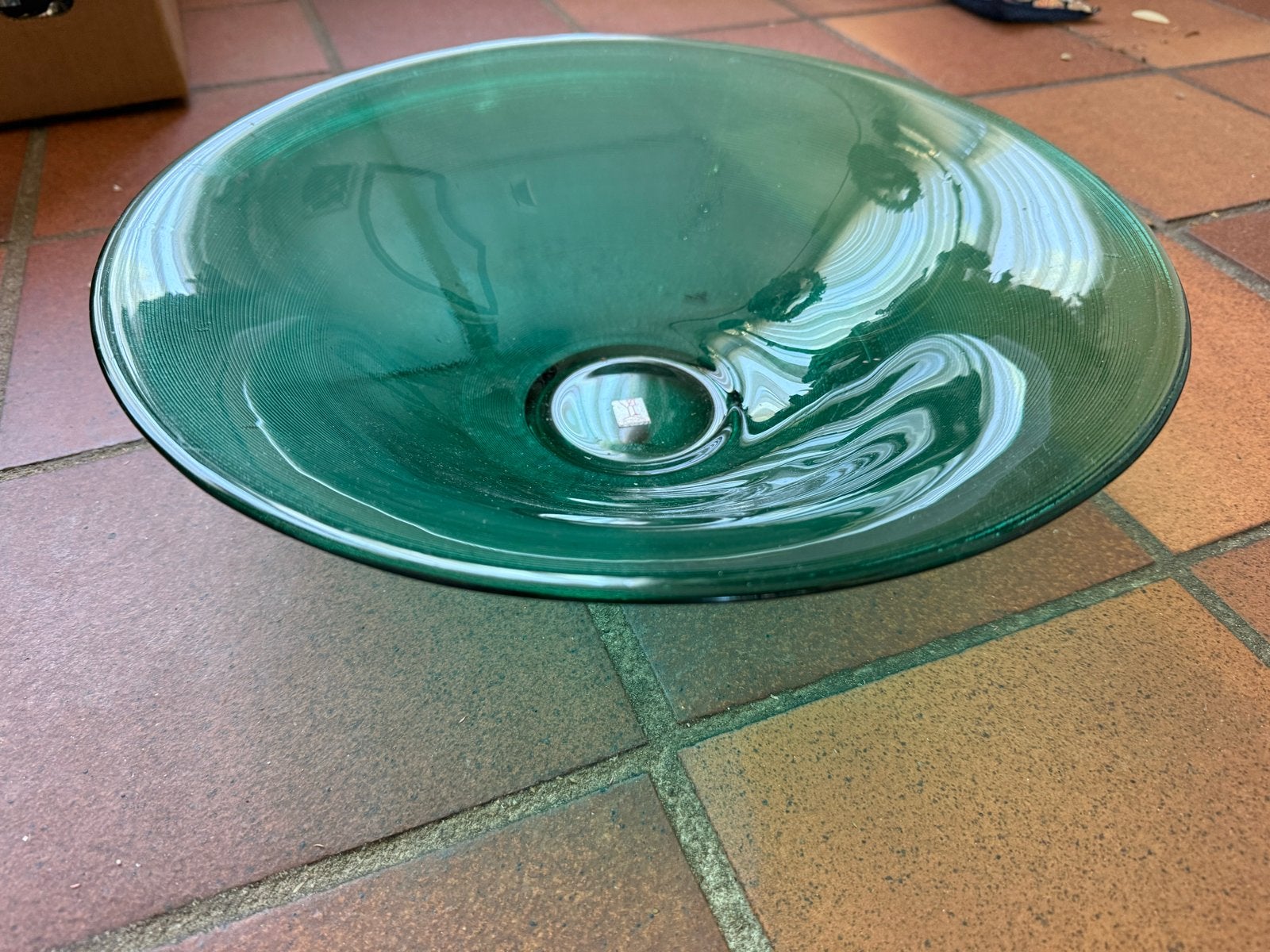 Groene glazen schaal - Euro Glass Design, Antiek en Kunst, Antiek | Glas en Kristal, Ophalen of Verzenden
