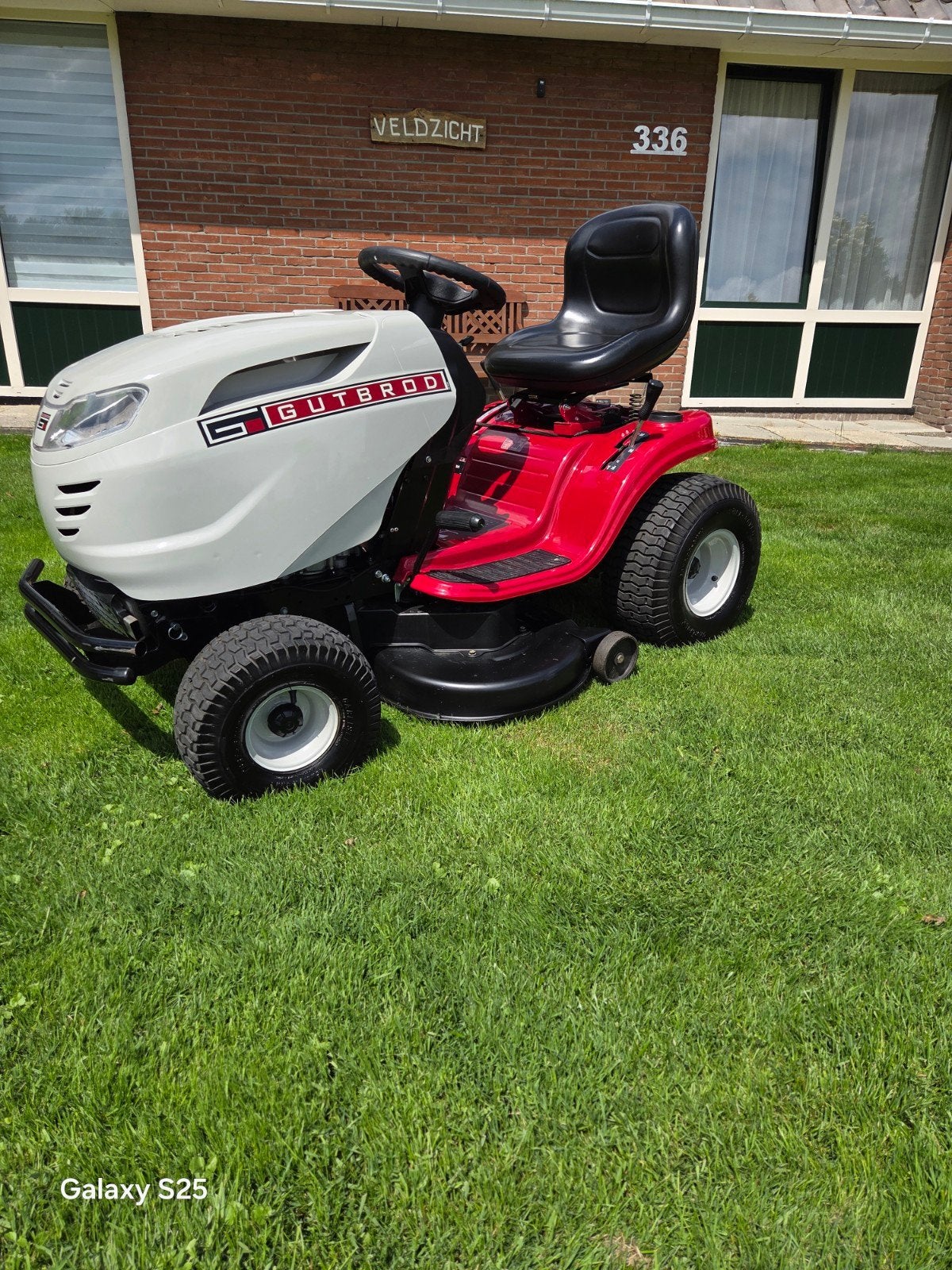 Zgan Gutbrod  Zitmaaier - Krachtige Briggs & Stratton, Ophalen, Cirkelmaaier, Gebruikt, Elektrische starter