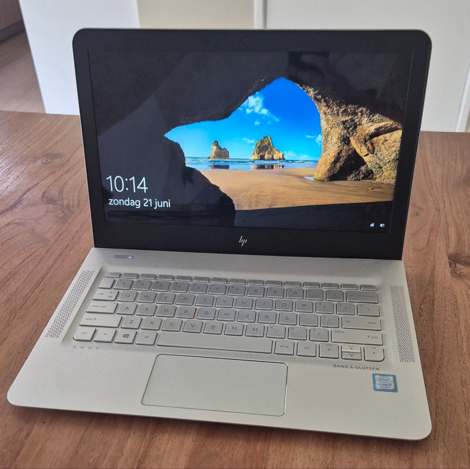 HP envy 13 7265ngw (13 inch laptop), 2 tot 3 Ghz, Qwerty, 13 inch, SSD
