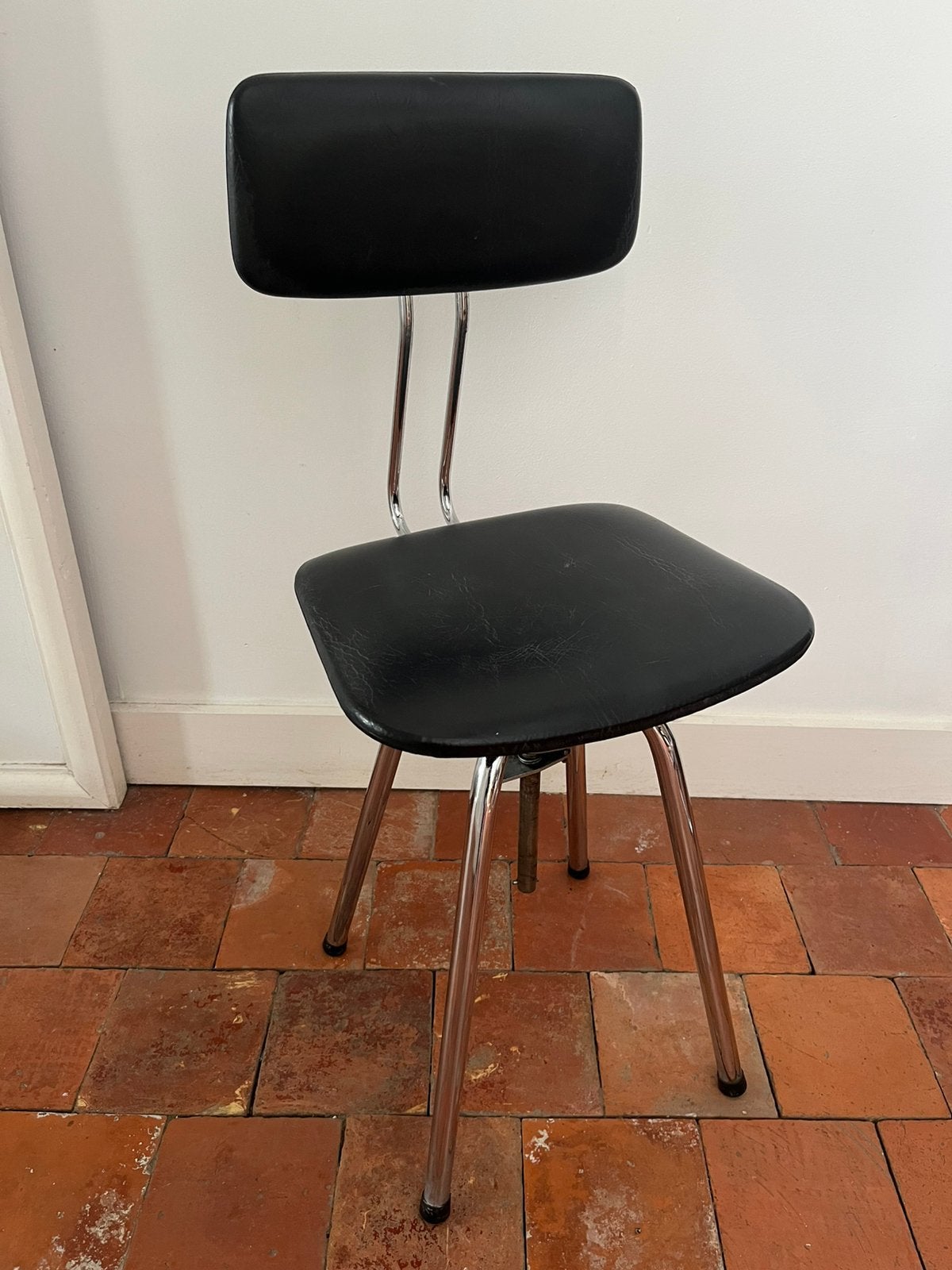 VINTAGE KRUK ATELIERKRUK BAR CHROOM FAUX LEER, Antiek en Kunst, Ophalen