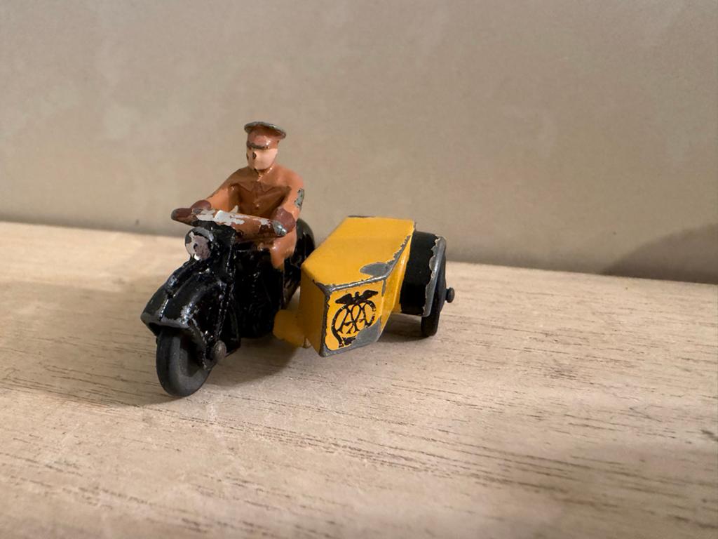 Dinky Toys Motor met Zijspan AAA - Origineel & Bespeeld, F, Gebruikt, G, Overige typen