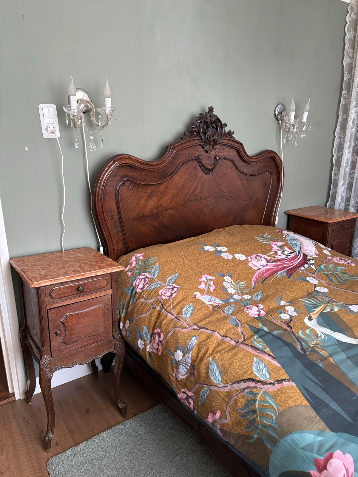 Antiek Frans slaapkamer set: bed, kledingkast, nachtkastjes, Antiek en Kunst, Antiek | Meubels | Bedden, Ophalen