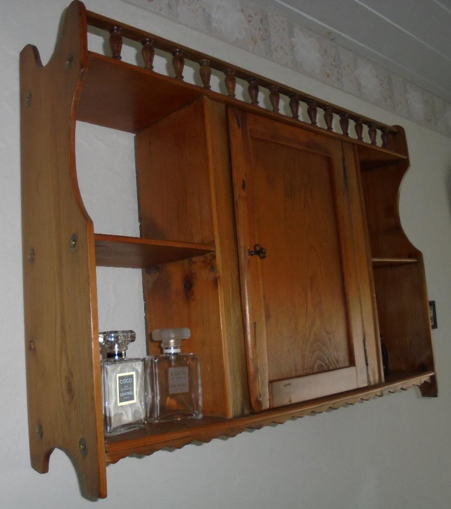 Hangkastje (zonder inhoud), Ophalen