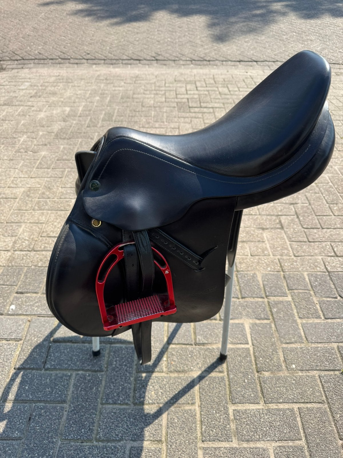 Prestige springzadel 17 inch, Dieren en Toebehoren, Paarden en Pony's | Zadels, Gebruikt, M (17 inch), Prestige, Ophalen of Verzenden