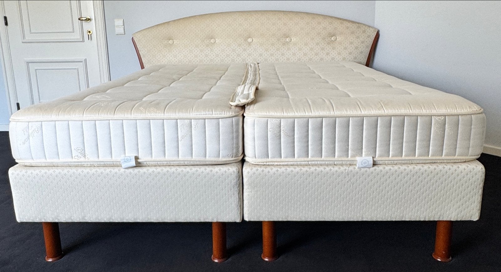 Pullman tweepersoonsbed met 2 matrassen en hoofdeind, Ophalen, Gebruikt, Beige, Tweepersoons