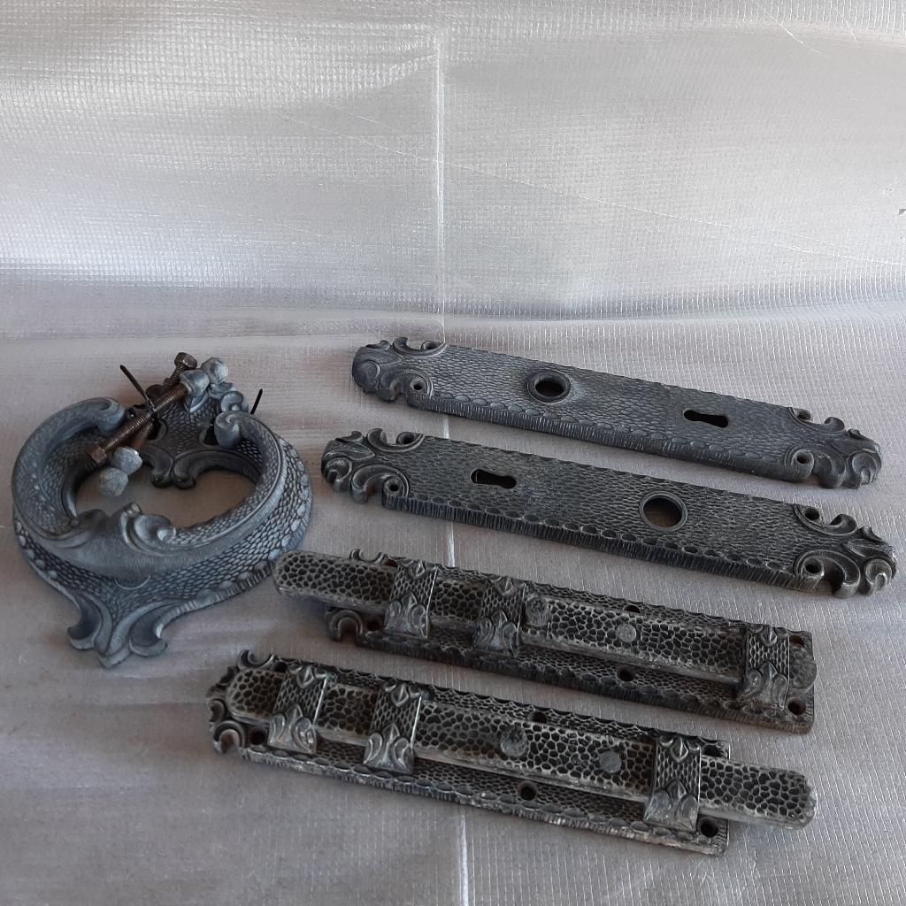 Vintage deurklopper, 2 grendels, 2 slotplaten VCR Italy Brev, Ophalen