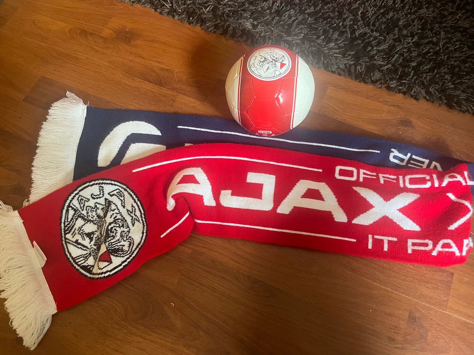 Ajax sjaal en bal - Official Merchandise, Maat XL, Ophalen, Zo goed als nieuw, Set