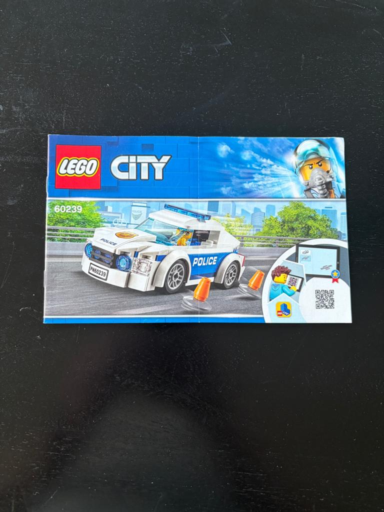 Lego politieauto 60239, Kinderen en Baby's, Speelgoed | Duplo en Lego, City, Lego, Ophalen of Verzenden, Zo goed als nieuw