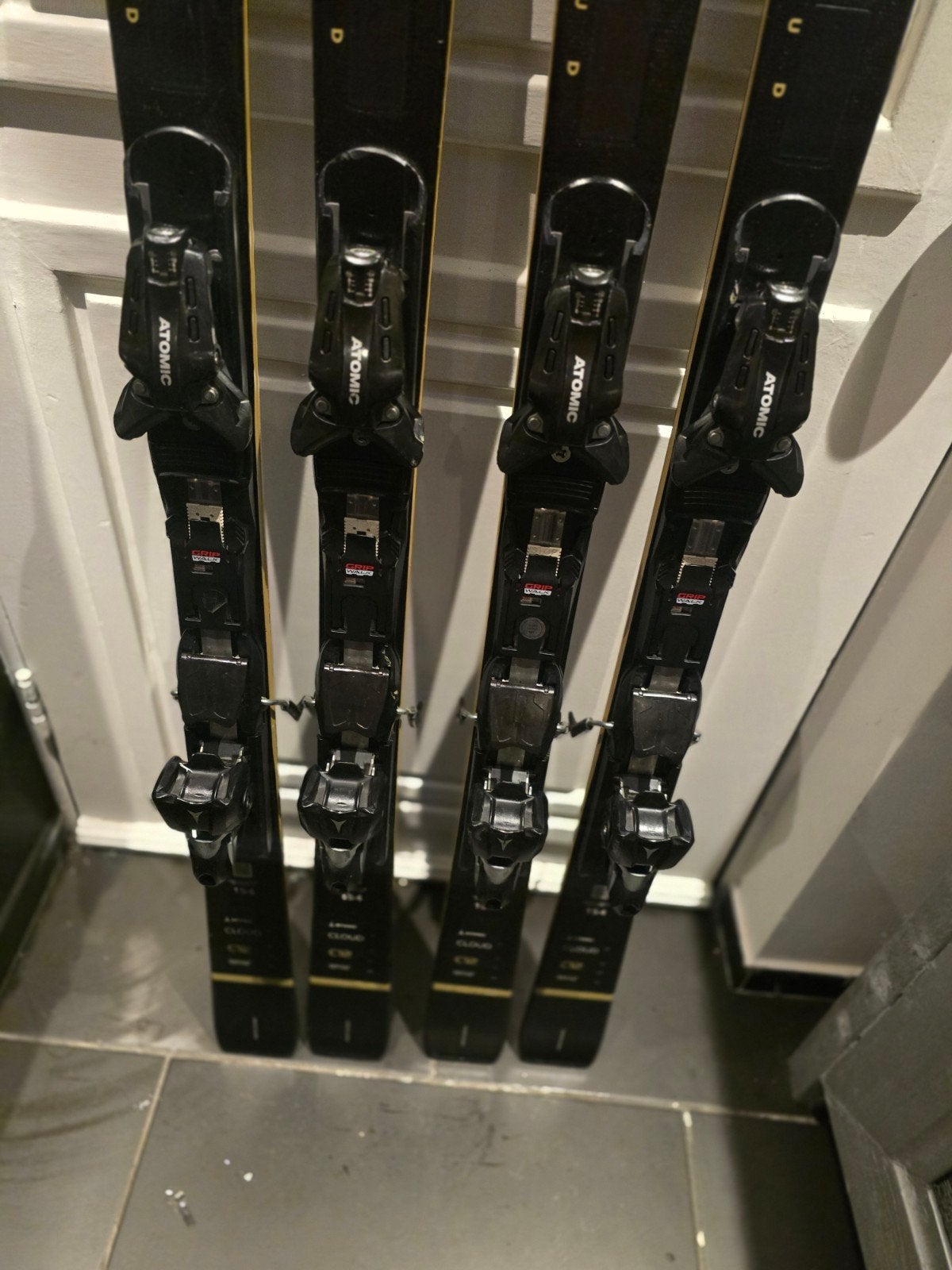 154cm ATOMIC CLOUD C12 REVOSHOCK 850€ DAMES GEVORDERDEN, 140 tot 160 cm, Ophalen of Verzenden, Zo goed als nieuw, Carve