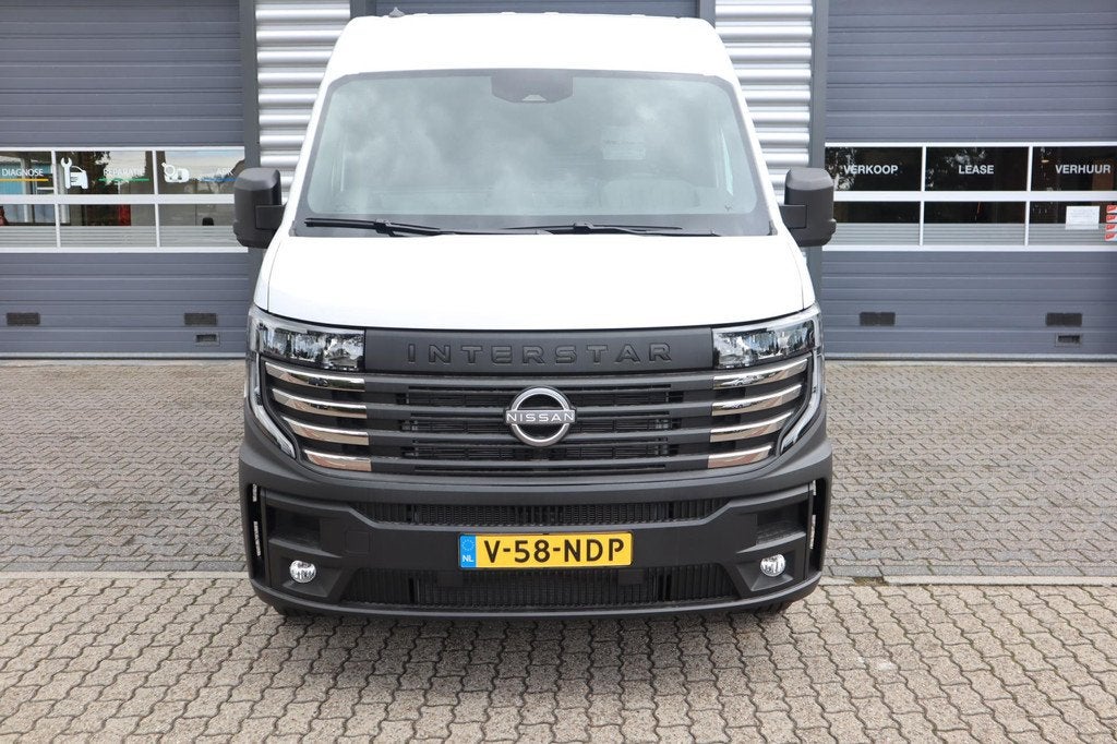 Nissan INTERSTAR 3.5T 130PK N-Connecta L2H2 BPM VRIJ! dealer, Gebruikt, 4 cilinders, 2500 kg, Wit