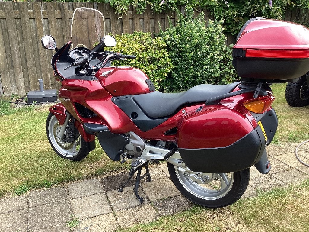 Honda deauville 650., Motoren, Cardan-aandrijving, 2 cilinders, Gebruikt, Particulier
