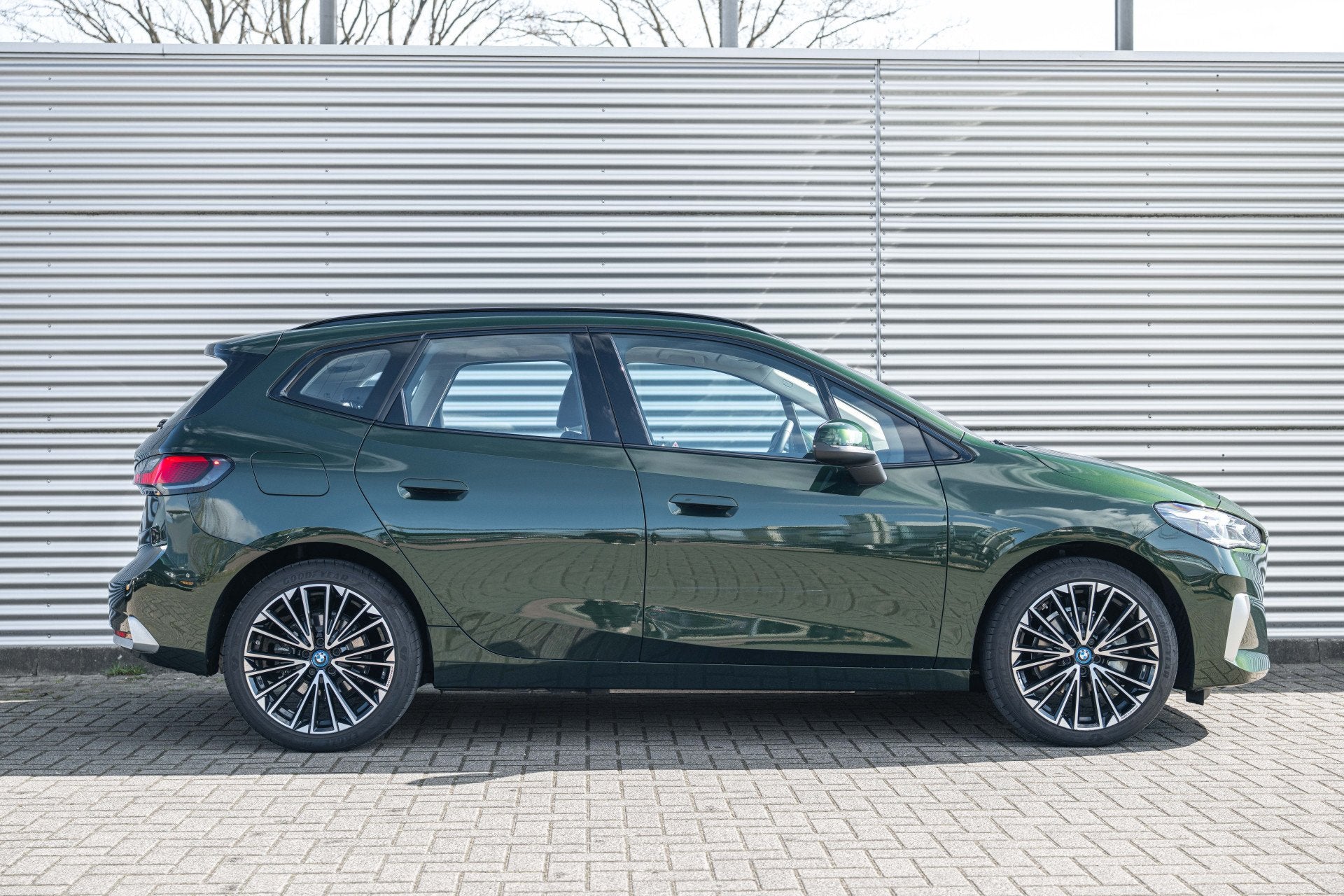 BMW 2 Serie Active Tourer 225e xDrive Luxury Line Automaat /, Auto's, BMW, Automaat, Euro 6, Met garantie (alle), Vierwielaandrijving