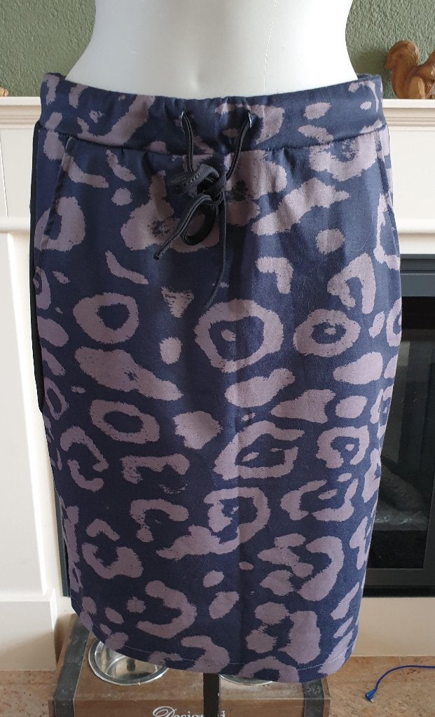 Made in Italy mooie blauw grijze rok L 42 44, Made in Italy, Maat 42/44 (L), Zo goed als nieuw, Knielengte