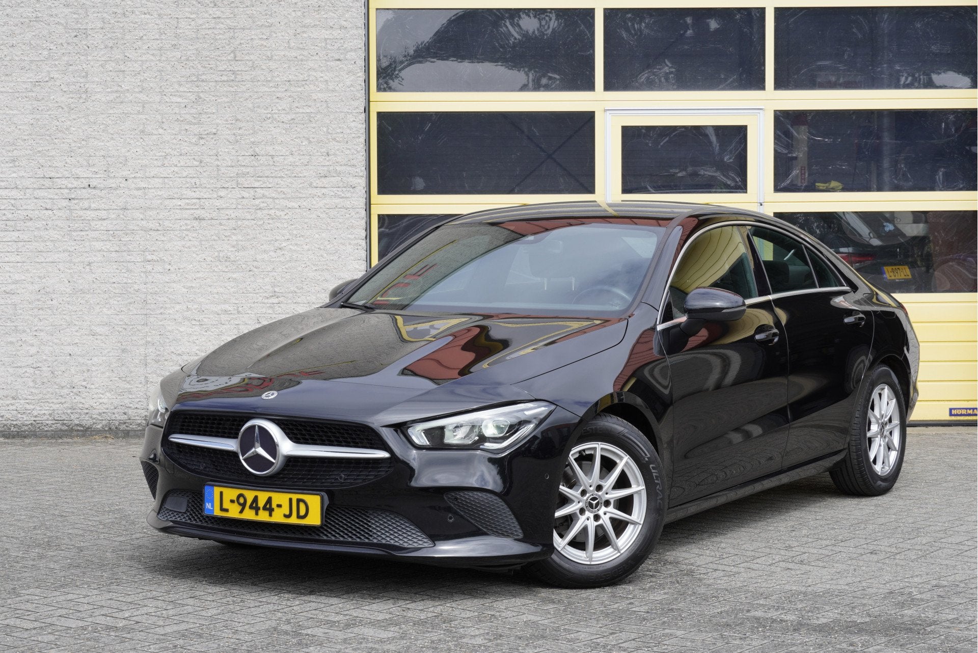 Mercedes-Benz CLA-Klasse 180 Automaat! Business Solution BJ2, CLA, Gebruikt, 4 cilinders, Zwart