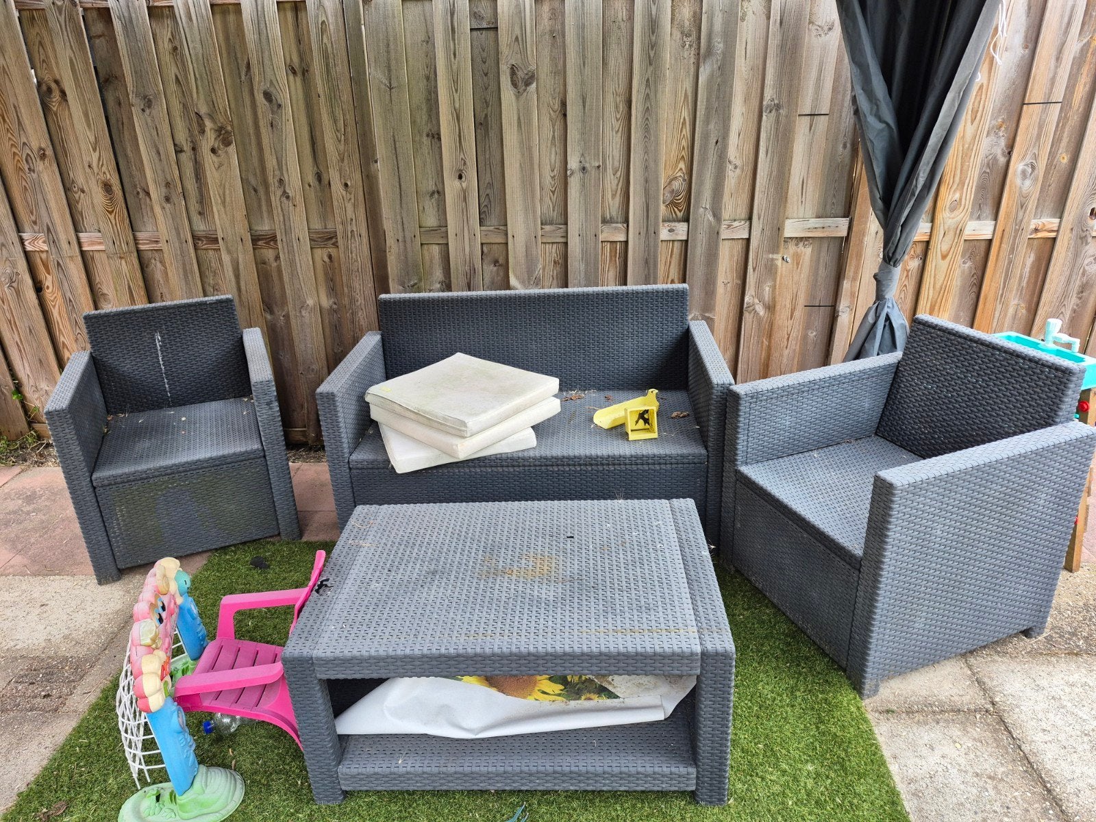 Tuinsetje GRATIS ophalen, Ophalen, Gebruikt, 2 zitplaatsen