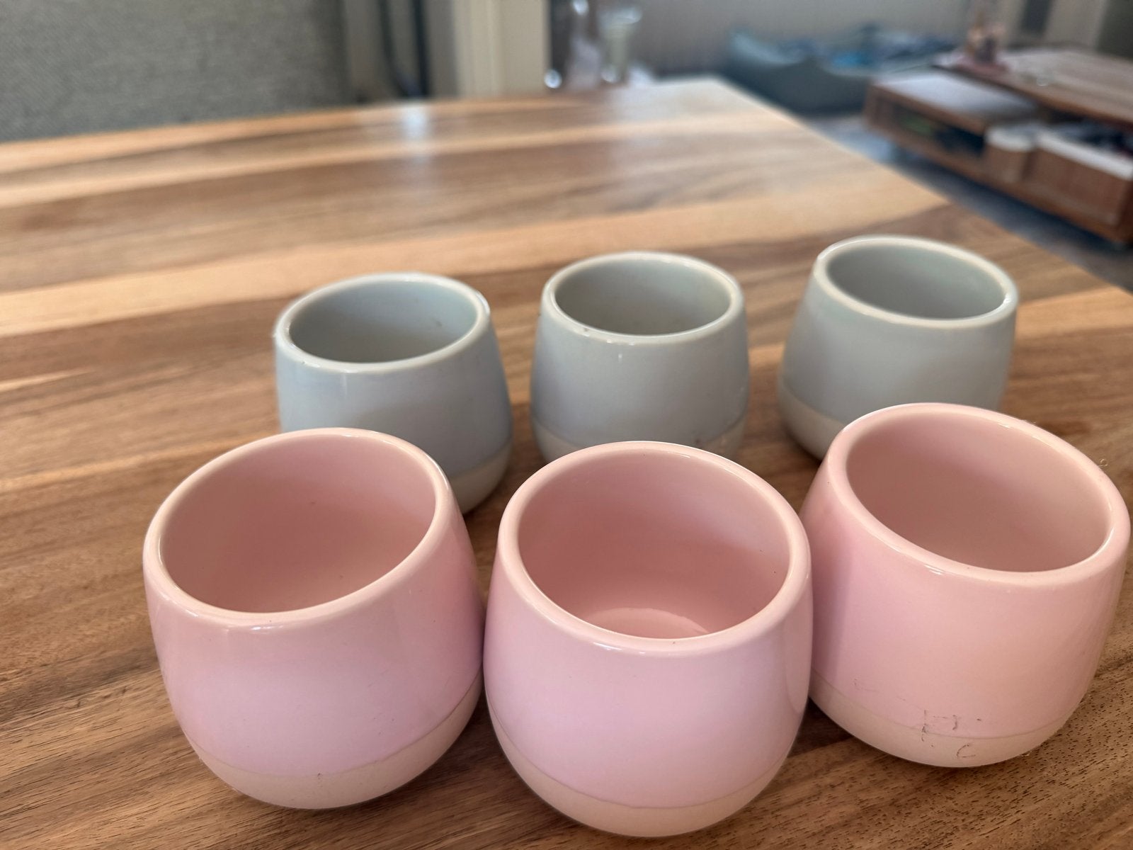 Set van 6 IKEA Bekräfta potten/kruiken - roze en grijs/blauw, Gebruikt, Porselein of Keramiek, Rond, Pot of Kruik