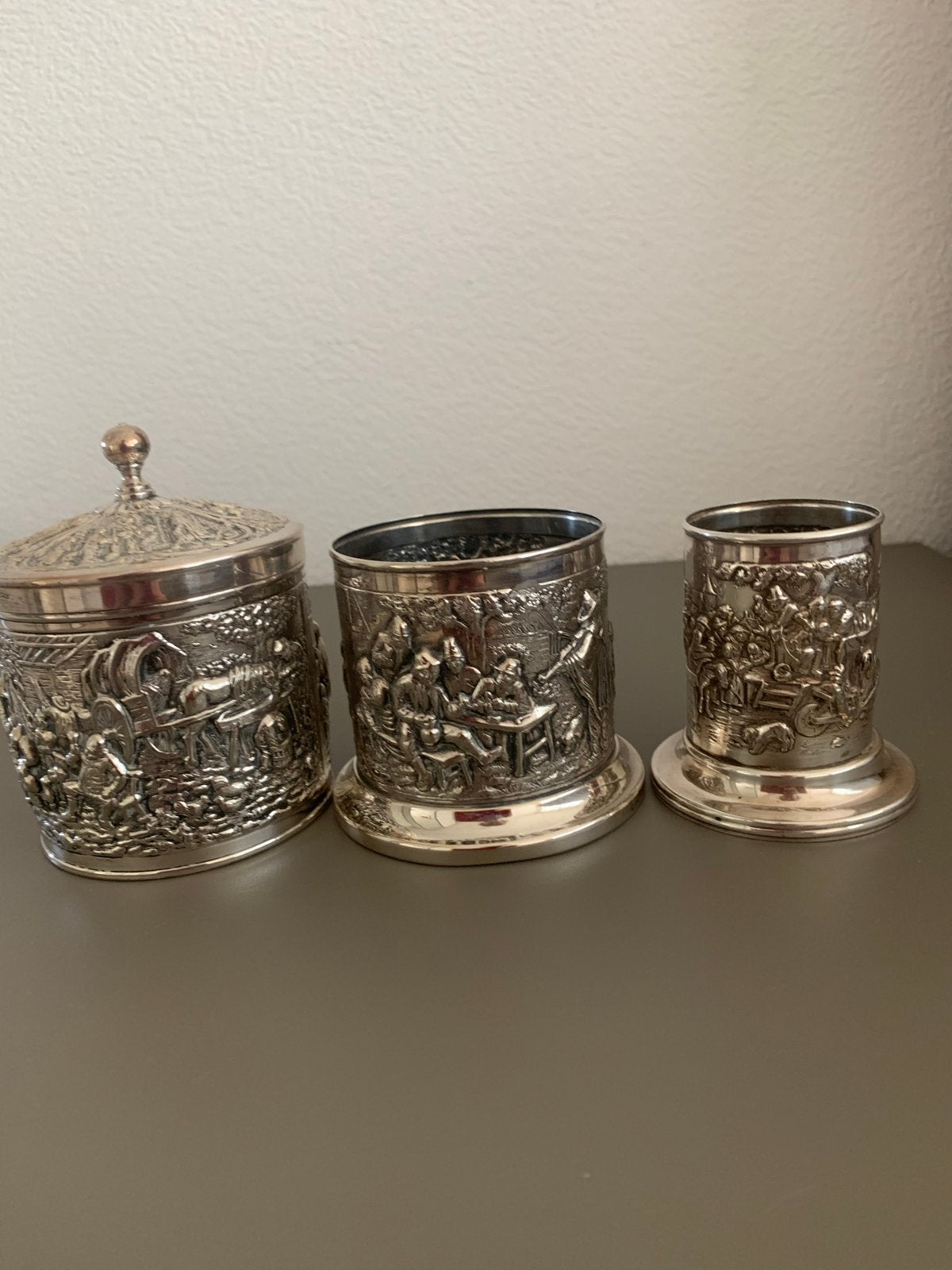 Zilverkleurige Theebusje en Lepelvaasjes (2x), Antiek en Kunst, Curiosa en Brocante, Ophalen of Verzenden