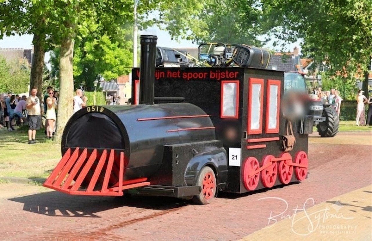 Stoomlocomotief Feestwagen, Ophalen, Gebruikt, Feestartikel