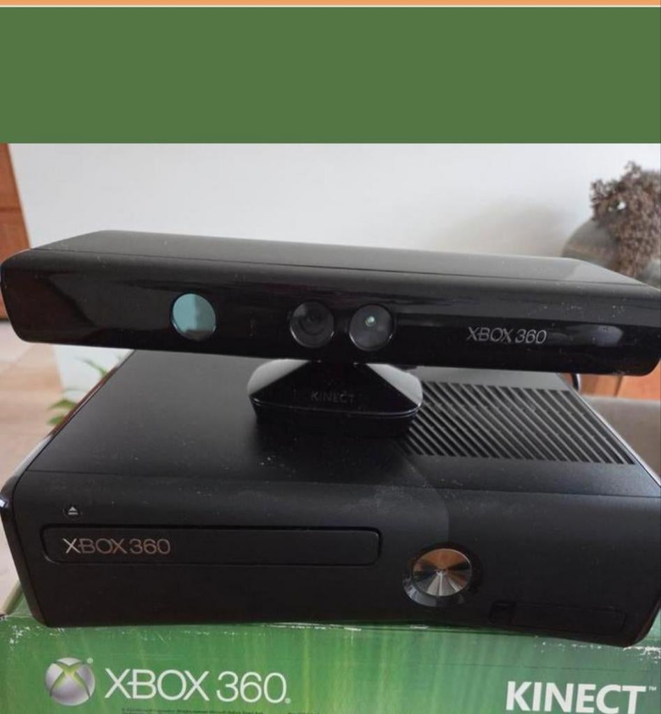 Goed werkende Xbox 360 incl originele Doos., Spelcomputers en Games, Spelcomputers | Xbox 360, Ophalen of Verzenden, Gebruikt