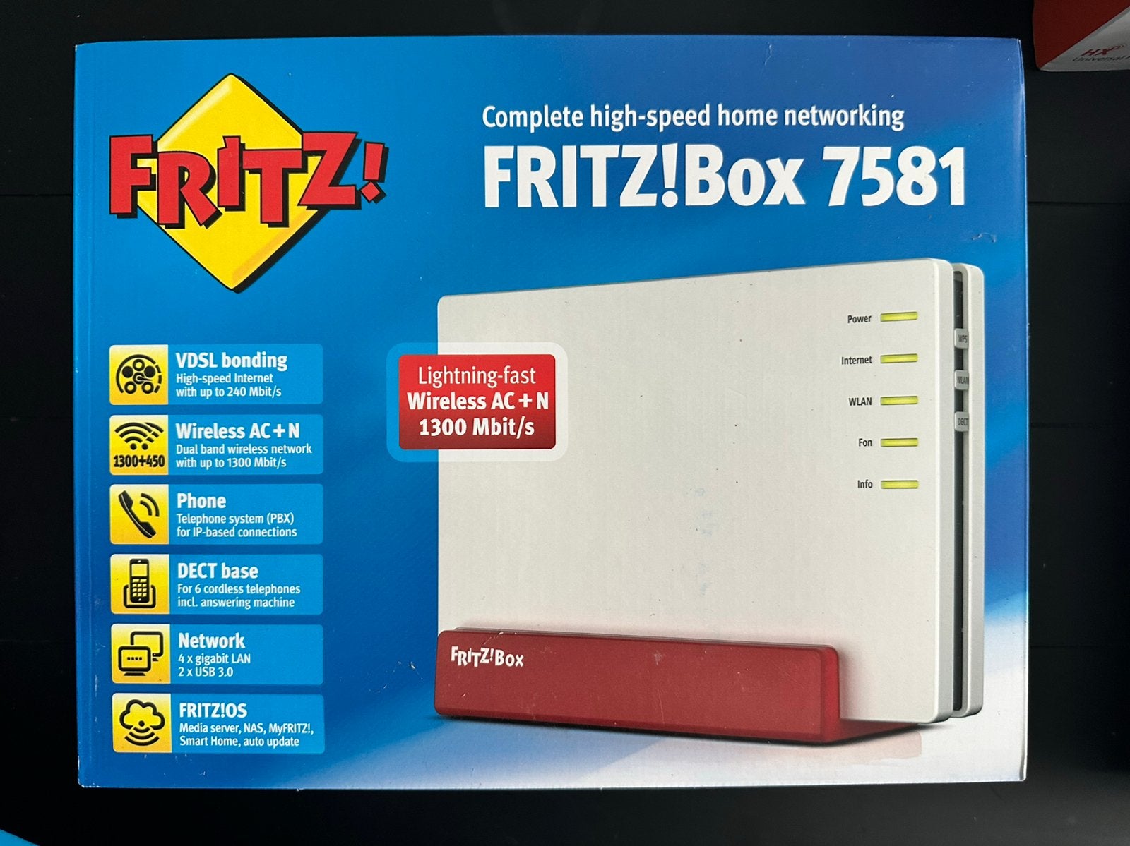 Fritzbox 7581 nieuw in doos ongebruikt, Ophalen of Verzenden, Nieuw, Router met modem