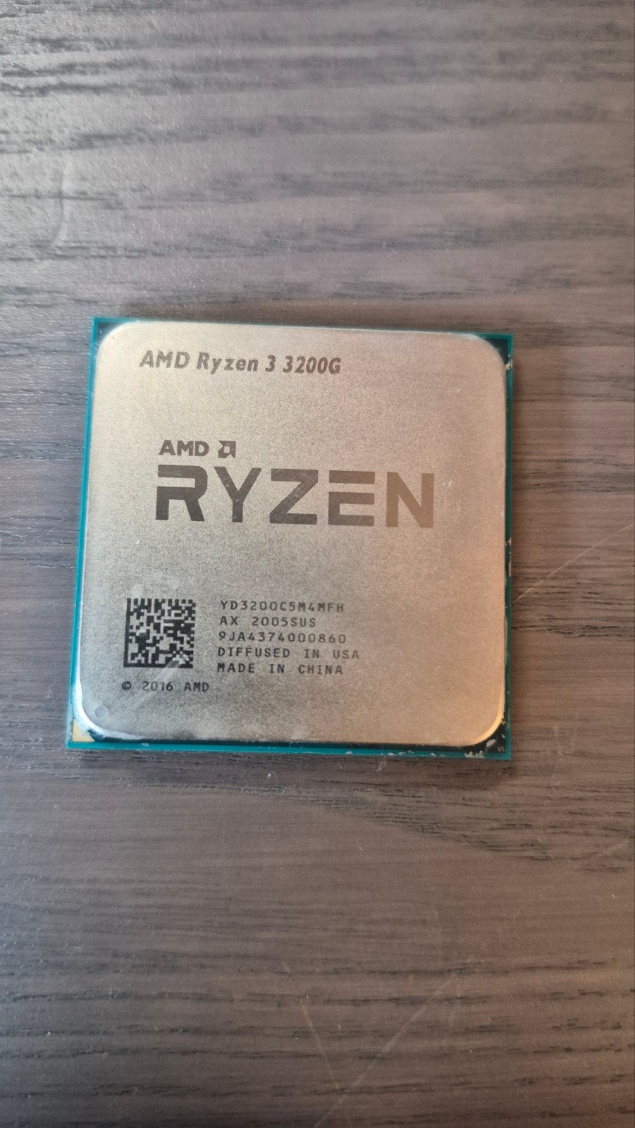 AMD Ryzen 3 3200G Processor met Wraith Stealth Koeler, Computers en Software, Processors, Gebruikt, 4-core, 3 tot 4 Ghz, Ophalen of Verzenden