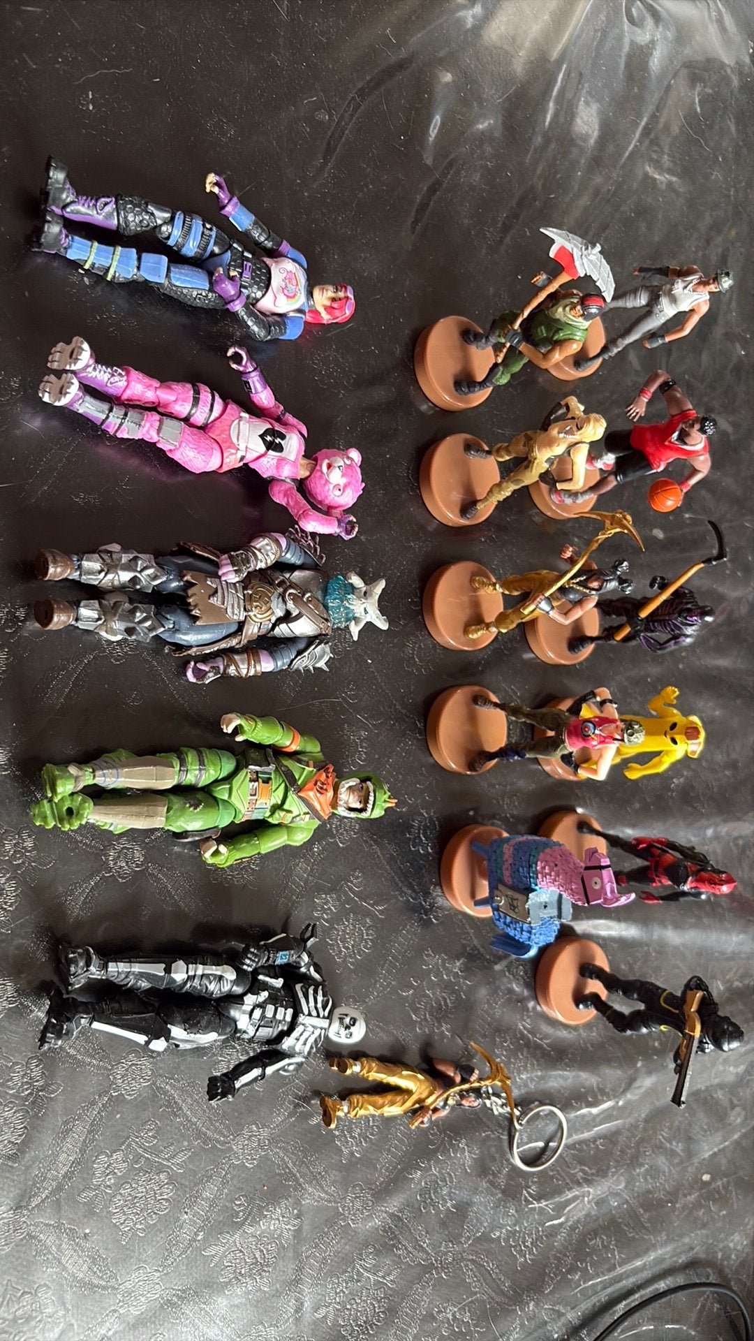 Set Fortnite poppetjes en wat wapens, Ophalen of Verzenden, Zo goed als nieuw