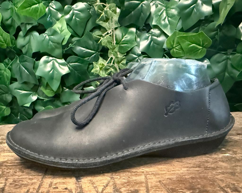 gewoon Nieuwe schoenen van Loints of Holland maat 38, Kleding | Dames, Schoenen, Zwart, Loints of holland, Nieuw, Sneakers of Gympen