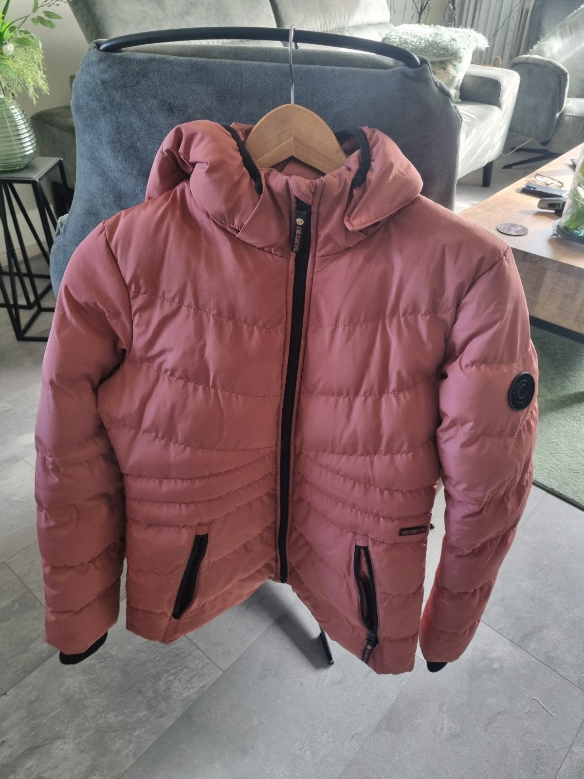 Mooie oudroze dames winterjas., Ophalen, Zo goed als nieuw, Maat 38/40 (M), Roze