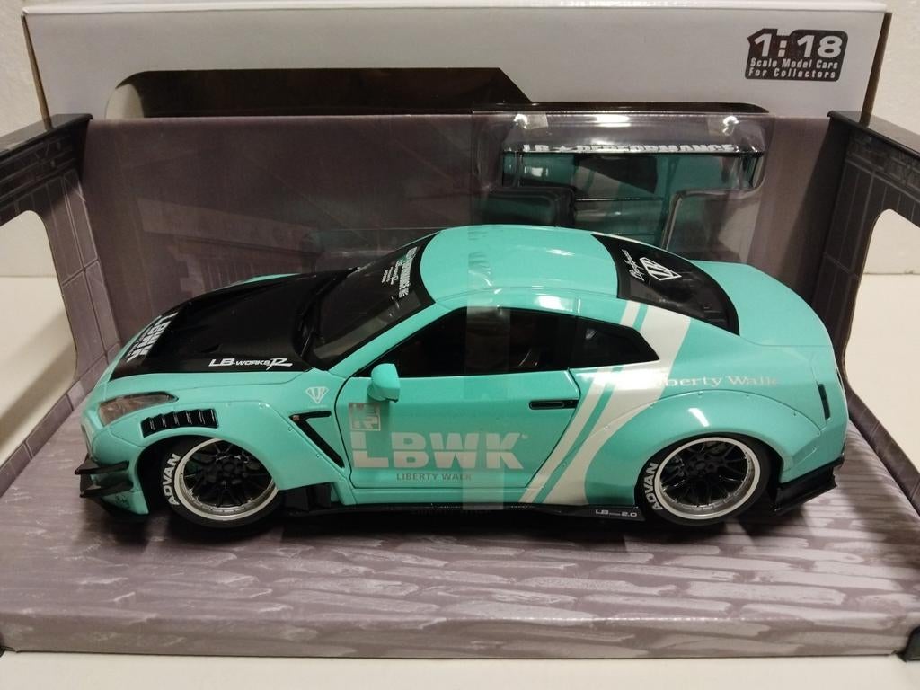 Nissan GTR R35 LBWK mintgroen Solido metal 1:18 KRD, Hobby en Vrije tijd, Ophalen of Verzenden, Zo goed als nieuw, Auto, Solido