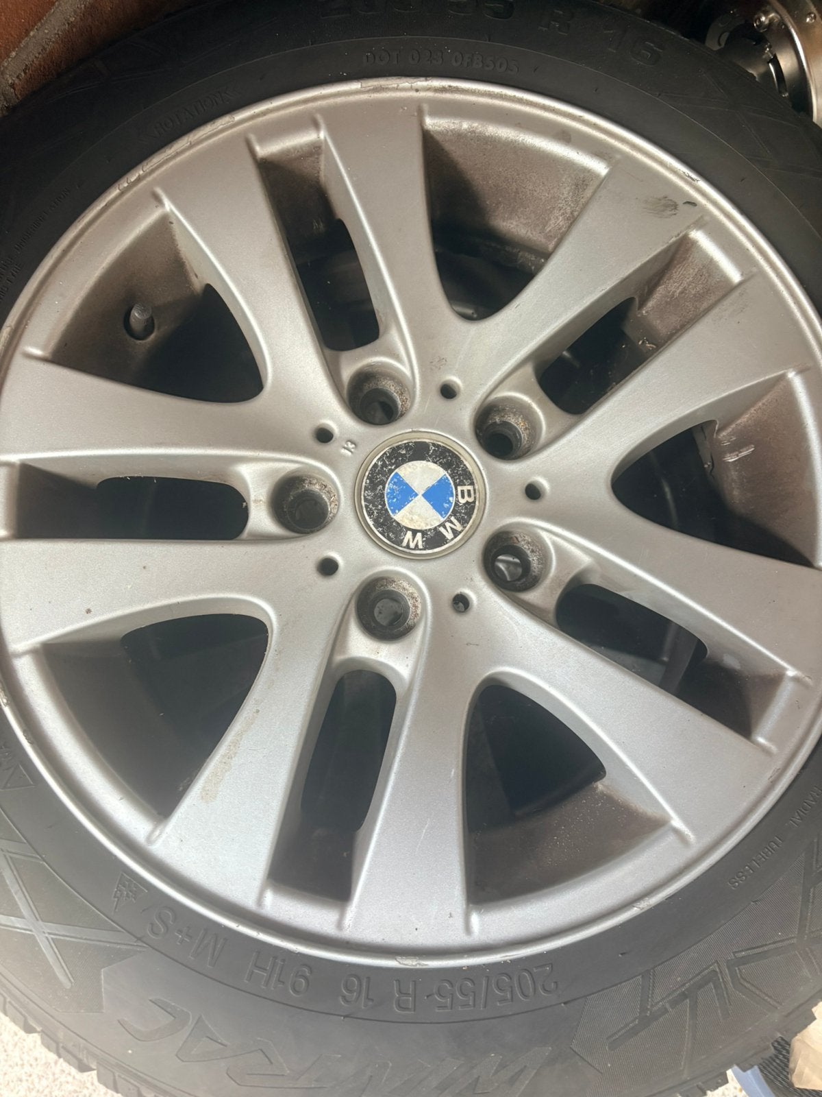 Set winterbanden met velg BMW, Auto-onderdelen, Banden en Velgen, Gebruikt, 16 inch, Banden en Velgen, Personenwagen
