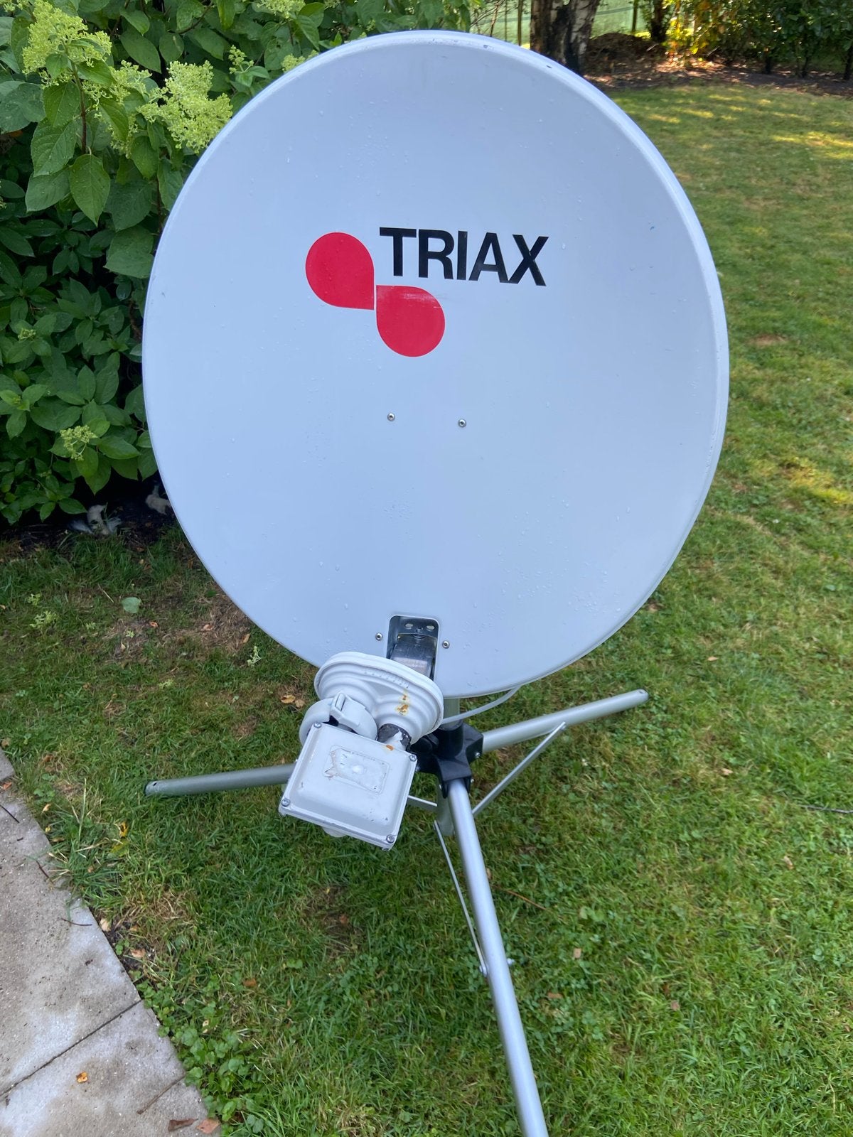 Triax schotelantenne met accessoires en Panasonic TV, Ophalen, Gebruikt, (Schotel)antenne, Overige merken