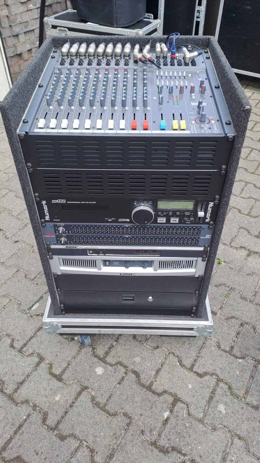 Soundcraft mengtafel + rack  zonder stolpcase, Ophalen, Gebruikt