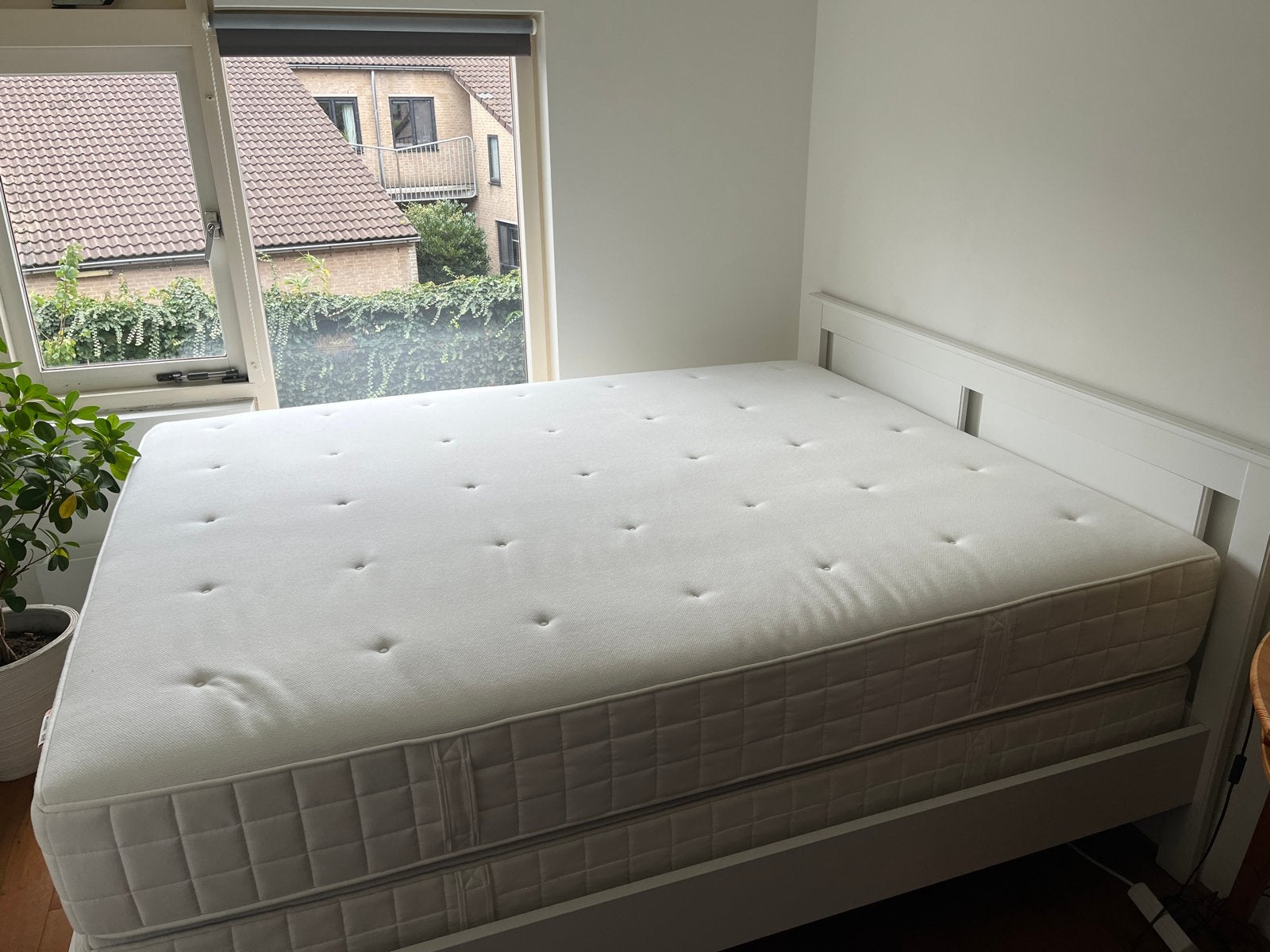 IKEA HYLLESTAD Matras - Middelhard, 25cm hoog, Huis en Inrichting, Ophalen, Gebruikt, Tweepersoons, Matras