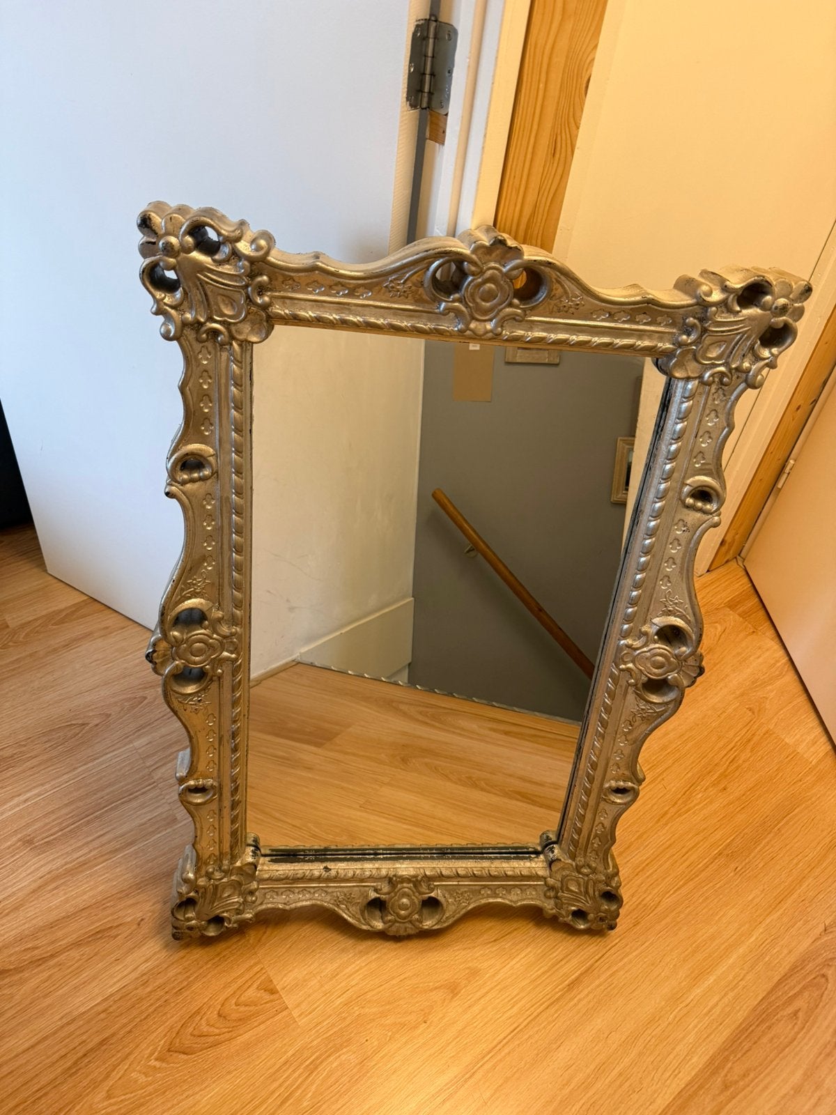 Spiegel brocante stijl zilverkleurig, Antiek en Kunst, Antiek | Spiegels, 50 tot 100 cm, 100 tot 150 cm, Rechthoekig, Ophalen