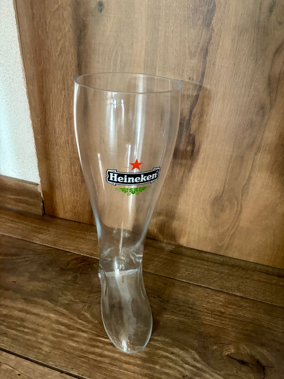 Heineken bierglas in laarsvorm - Uniek verzamelobject, Ophalen, Meerkleurig, Overige stijlen, Zo goed als nieuw