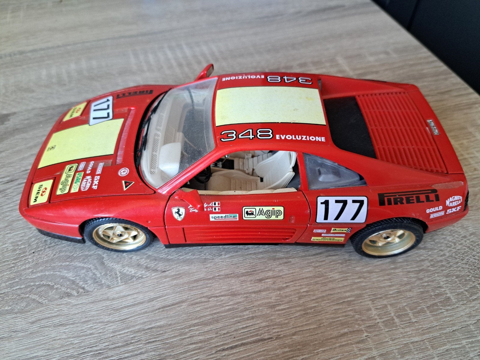 Ferrari 348, Hobby en Vrije tijd, Modelauto's | 1:18, Ophalen of Verzenden, Bburago