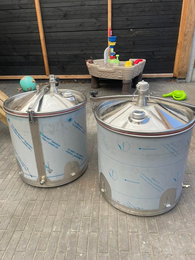 2 RVS ketels vaten drukvaten 106 liter ps roestvrij nieuw, Ophalen of Verzenden, Zo goed als nieuw