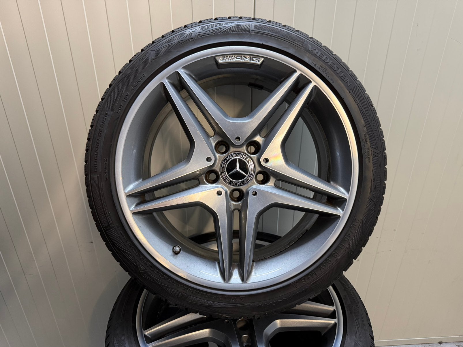 Originele Mercedes A45 CLA45 W176 18 inch vredenstein winter, Auto-onderdelen, Ophalen, 18 inch, Gebruikt, Banden en Velgen