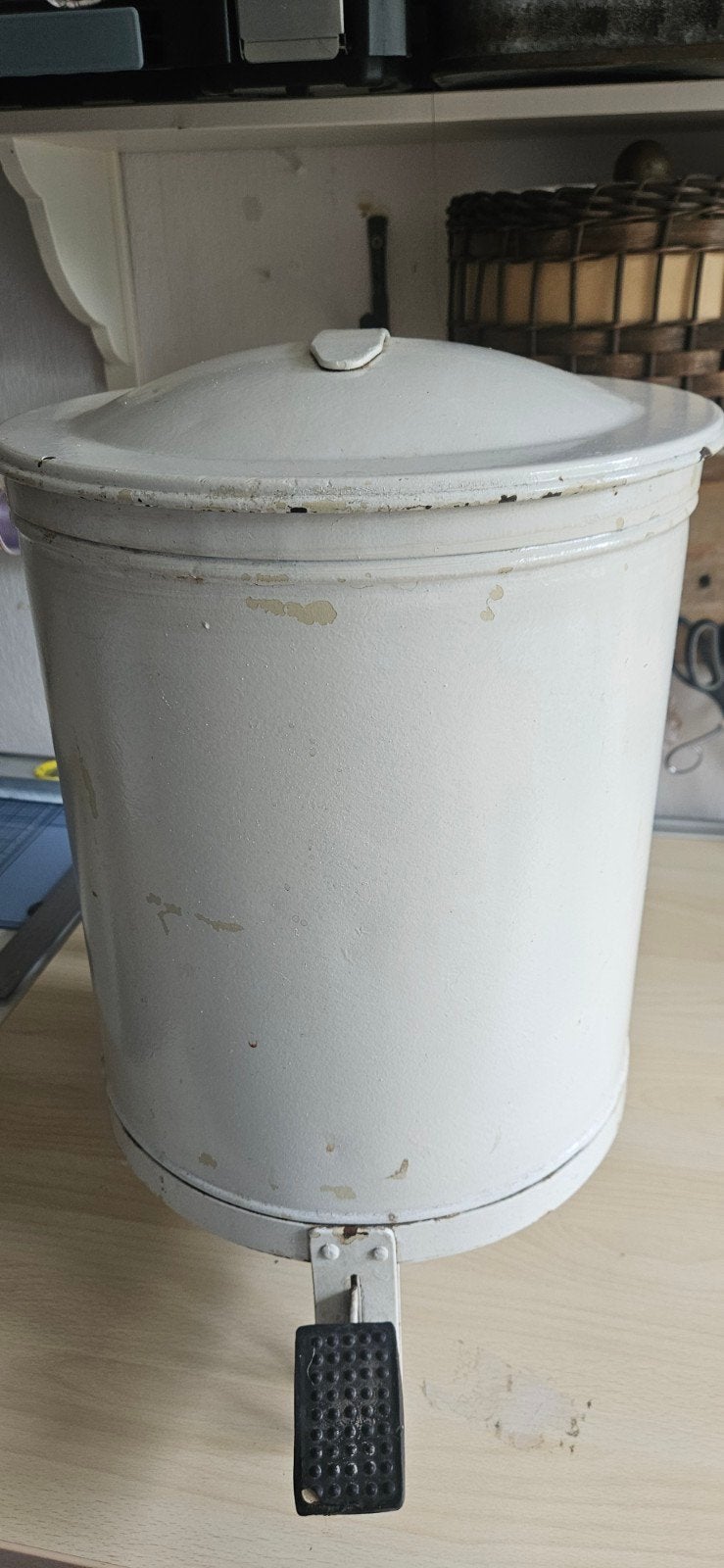 Vintage ijzeren pedaalemmer uit ziekenhuis, 48x34x41cm, Ophalen