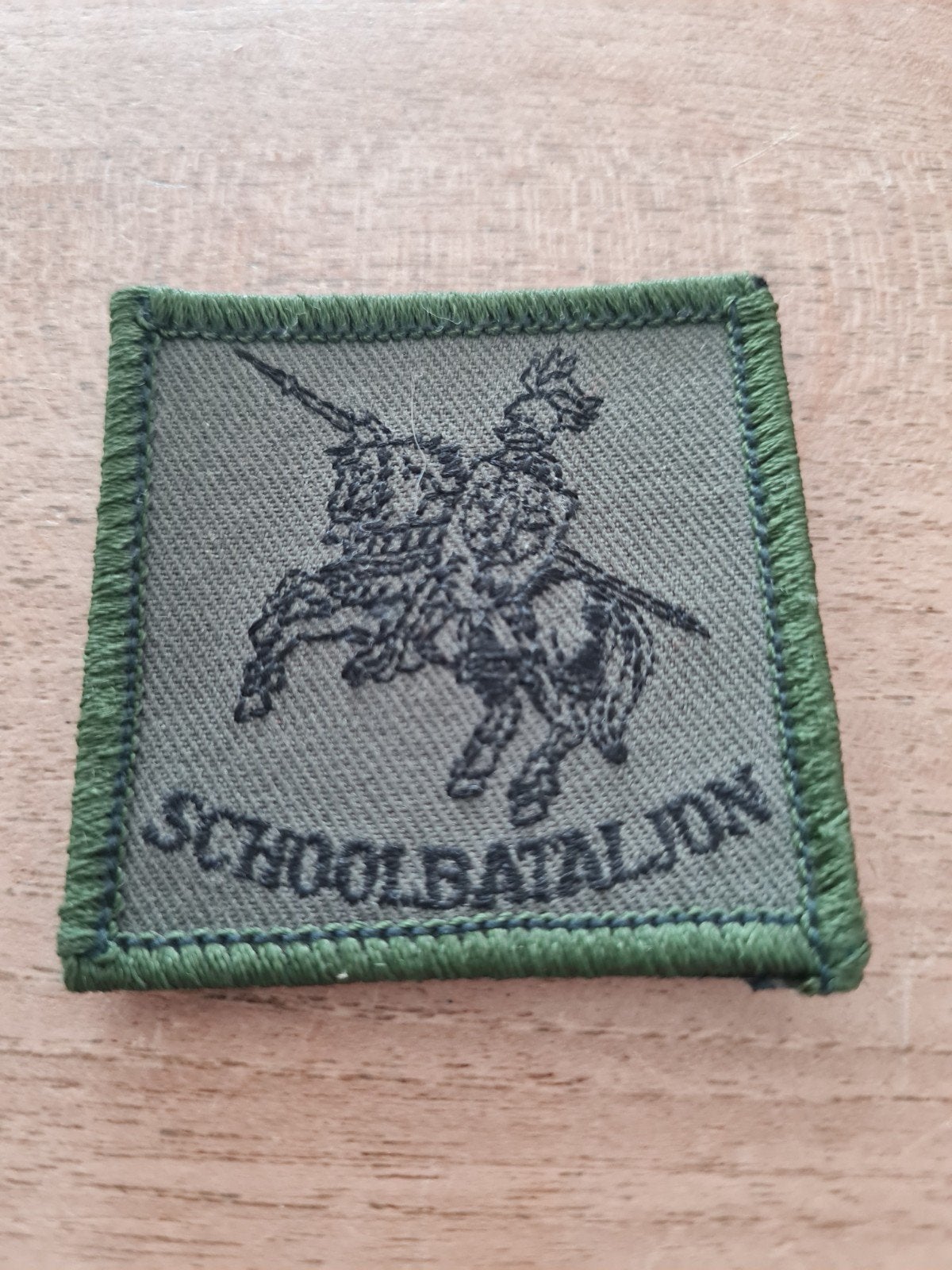 Embleem Schoolbataljon, Verzamelen, Verzenden, Landmacht, Nederland, Embleem of Badge