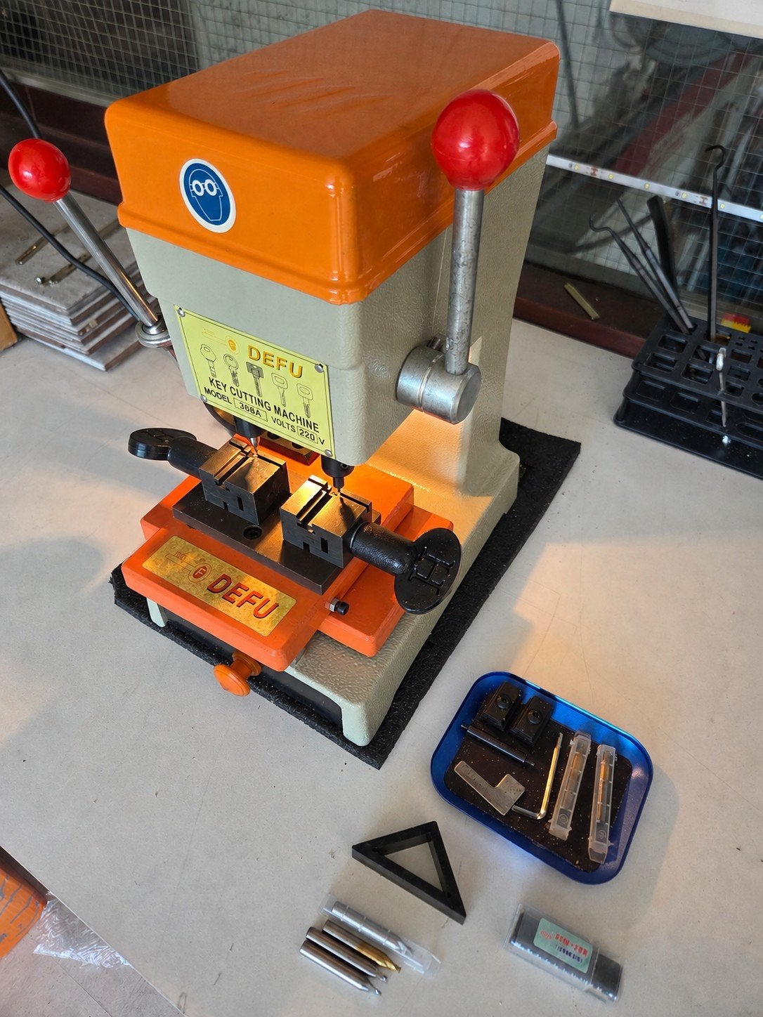 DEFU 368A Sleutelmachine - Zo goed als nieuw, Info@defu.com (voorbeeld), Ophalen of Verzenden, Zo goed als nieuw, DEFU