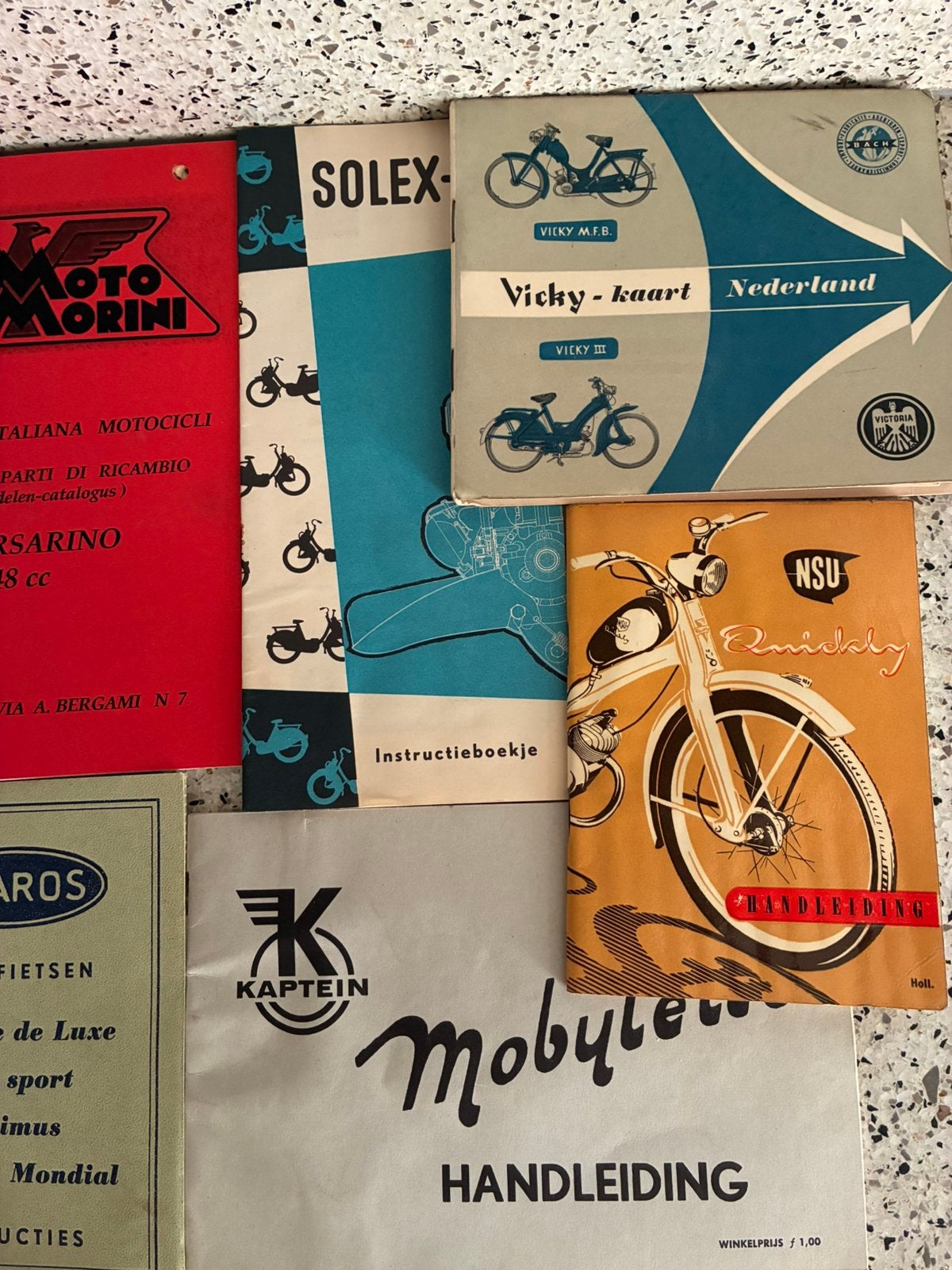 7 handleidingen boekjes van bromfietsen, Fietsen en Brommers, Ophalen